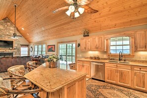 House (3 Bedrooms) | Interior - Mountain-view Franklin Retreat: Near Hiking! (Franklin)