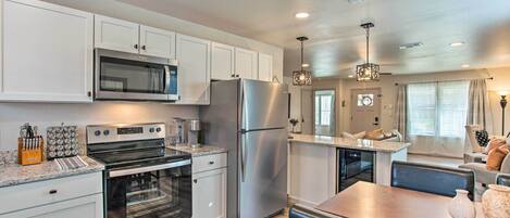 House (3 Bedrooms) | Private kitchen