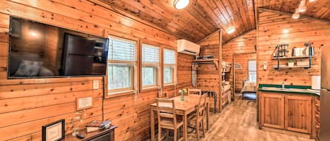 House (1 Bedroom) | Interior