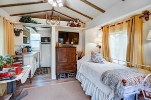 Apartment (0 Bedroom) | Iron/ironing board, bed sheets - Charming Tiny Home w/ Deck & Pond Access! (Grass Valley)