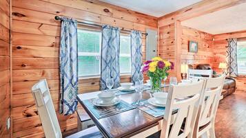 House (3 Bedrooms) | Front of property