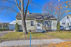 House (3 Bedrooms) | Interior - Charming Family Home ~ 4 Mi to Granite Peak! (Wausau)