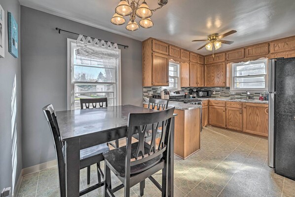 House (3 Bedrooms) | Interior - Charming Family Home ~ 4 Mi to Granite Peak! (Wausau)