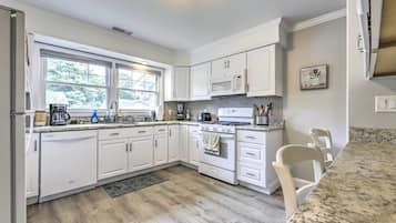 Cottage (4 Bedrooms) | Interior