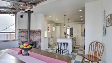Rumah (5 Bedrooms) | Interior