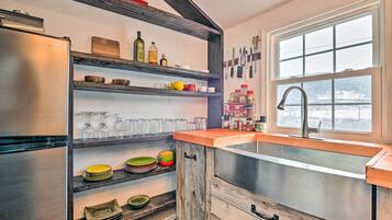 Apartment (0 Bedroom) | Interior