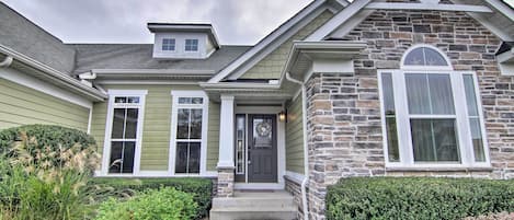 House (2 Bedrooms) | Interior