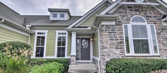 Great for Groups: Bayside Resort Home w/ Patio