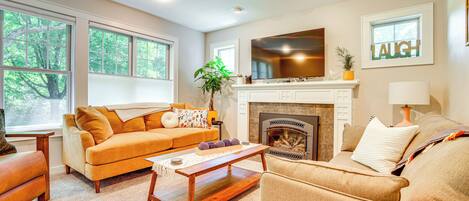 House (4 Bedrooms) | Front of property