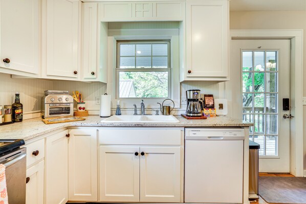 المنشأة من الداخل