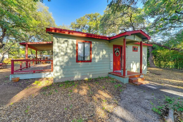 House (2 Bedrooms) | Interior - Peaceful Helotes Cabin: Fire Pit, 9 Mi to Old Town (San Antonio)