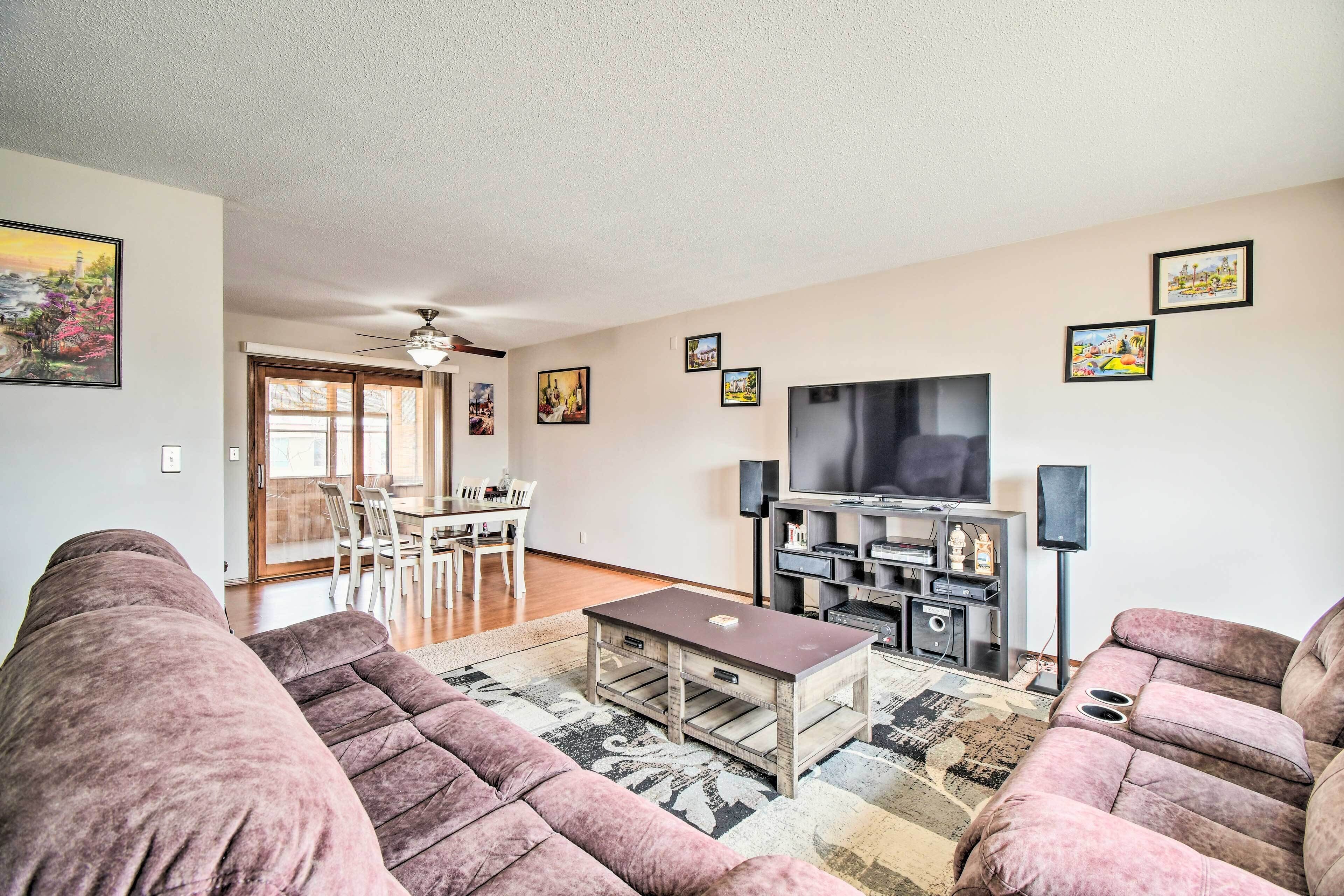 Cedar Rapids Rental w/ Yard ~ 6 Mi to Downtown!