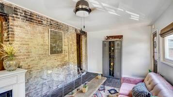 Rumah (2 Bedrooms) | Interior