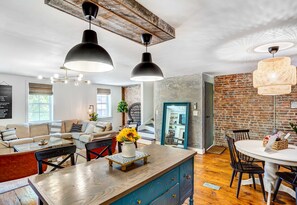 Rumah (2 Bedrooms) | Interior