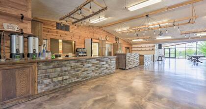 Cassopolis Cabin, Little Fish Lake On-site!