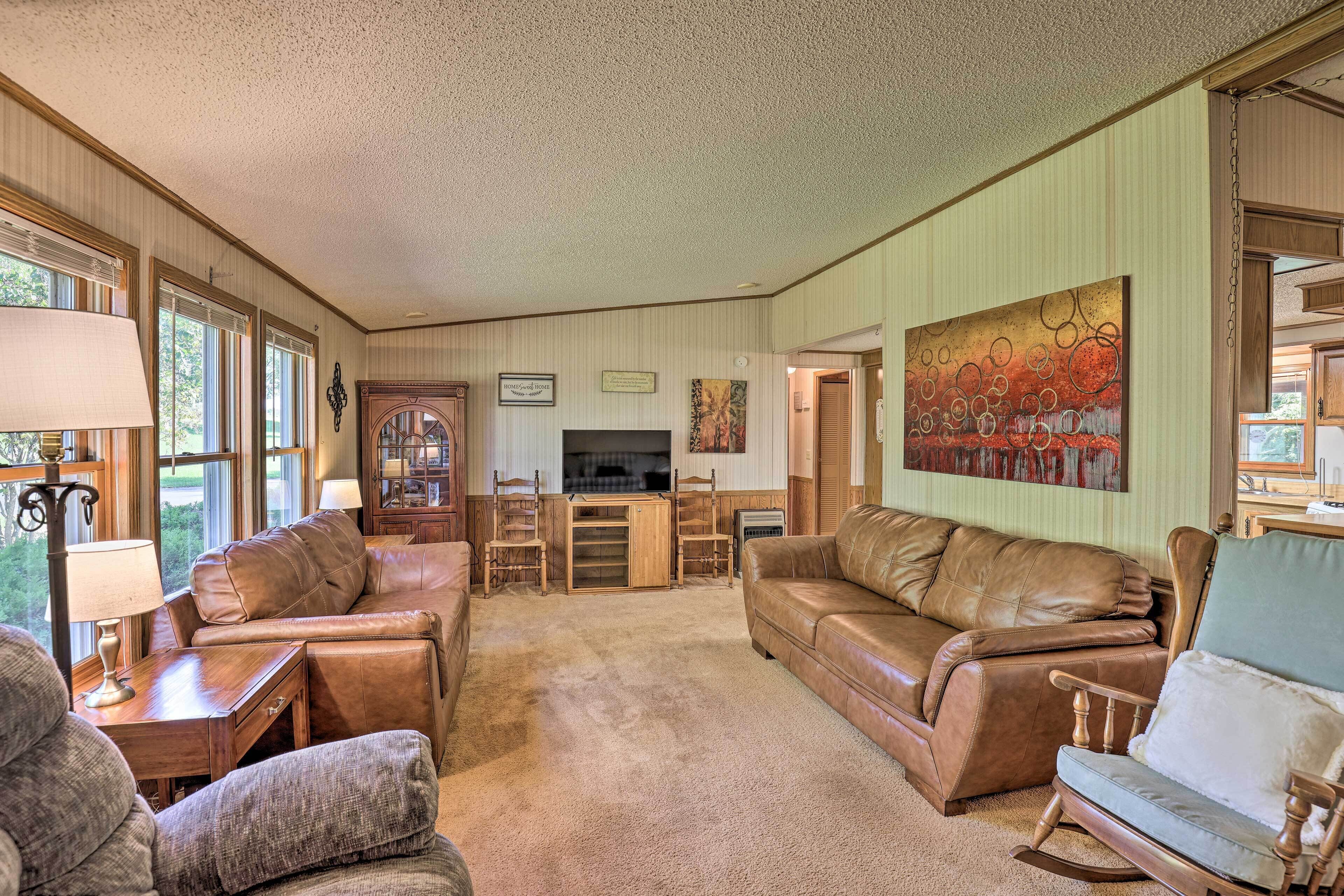 House (4 Bedrooms) | Interior