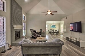 House (4 Bedrooms) | Interior - Convenient Allen Retreat, 2 Mi to Downtown! (Allen)