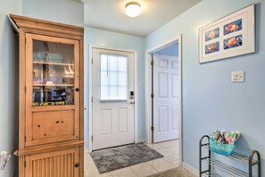 Interior - Coden Vacation Rental w/ Bay Access! (Coden)