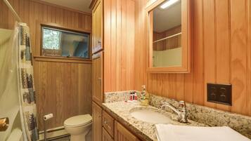 House (2 Bedrooms) | Bahagian dalam