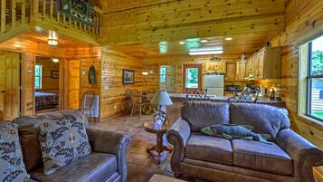 House (2 Bedrooms) | Interior