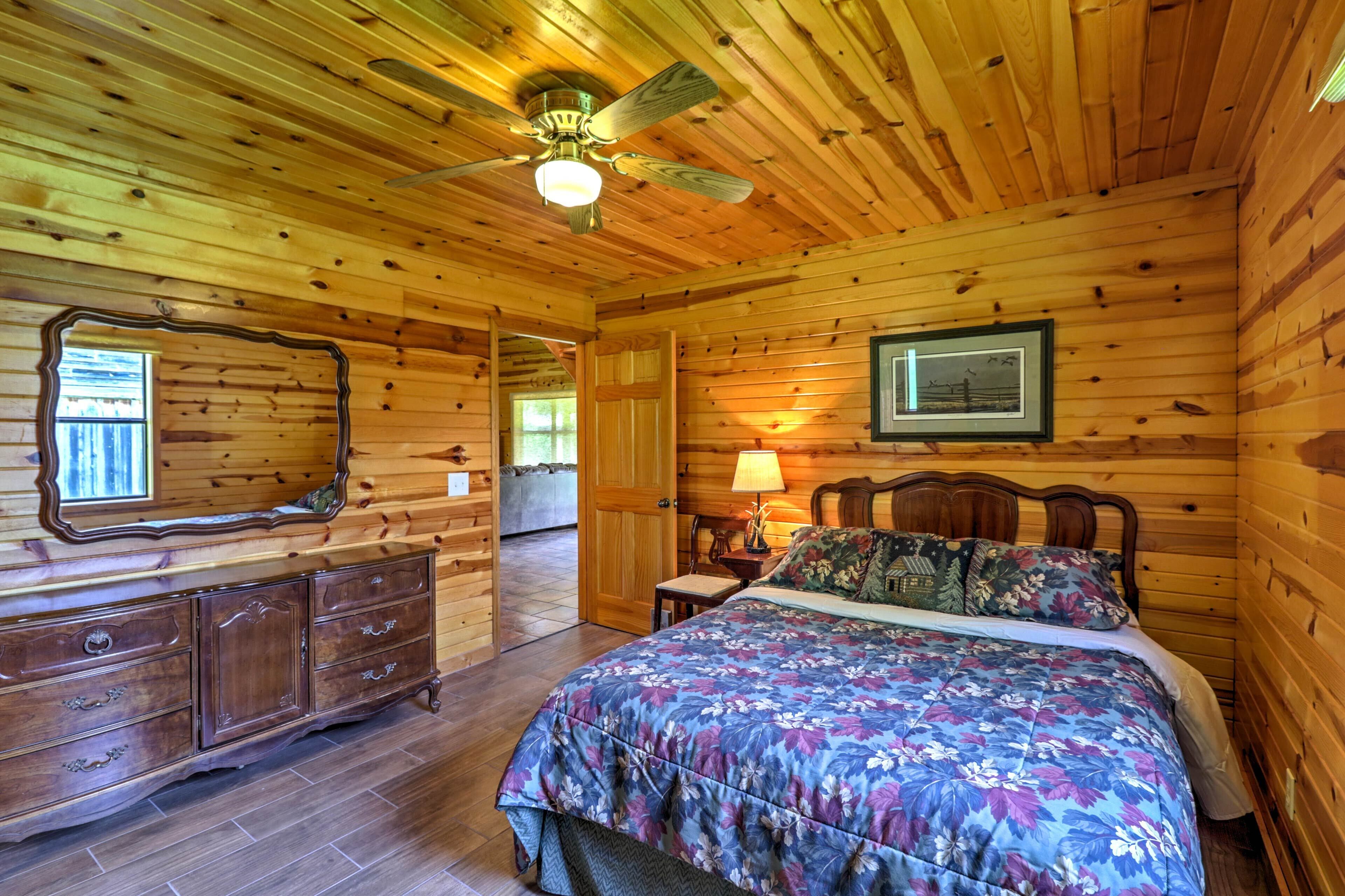 House (2 Bedrooms) | Interior