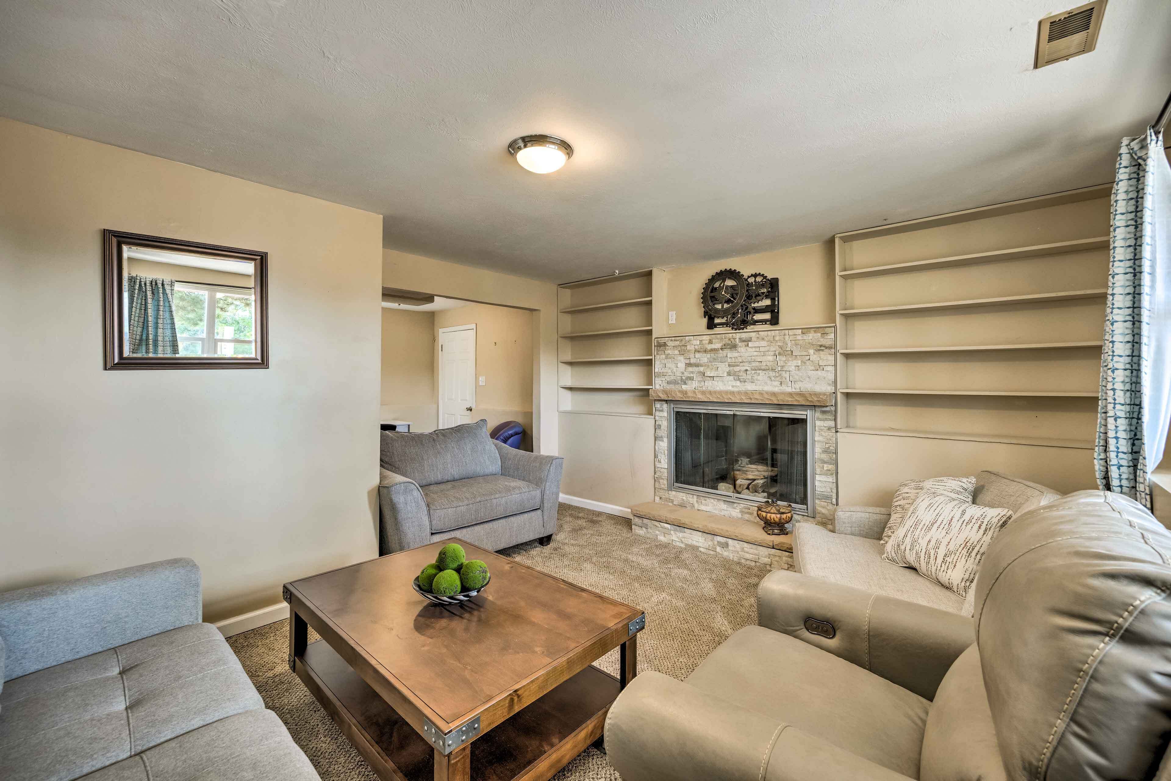 Colorado Springs Home w/ Deck ~ 6 Mi to Dtwn!