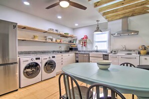 Interior - 'cora's Cottage' Near Chesapeake Bay Access! (Harborton)