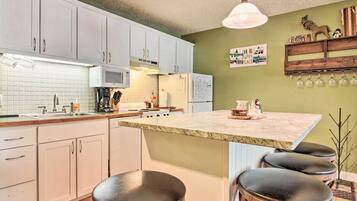 Apartment (1 Bedroom) | Interior