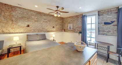 Cozy Lowell Studio ~ 19 Mi to Grand Rapids!