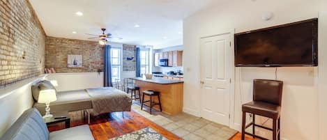 Apartment (0 Bedroom) | Front of property