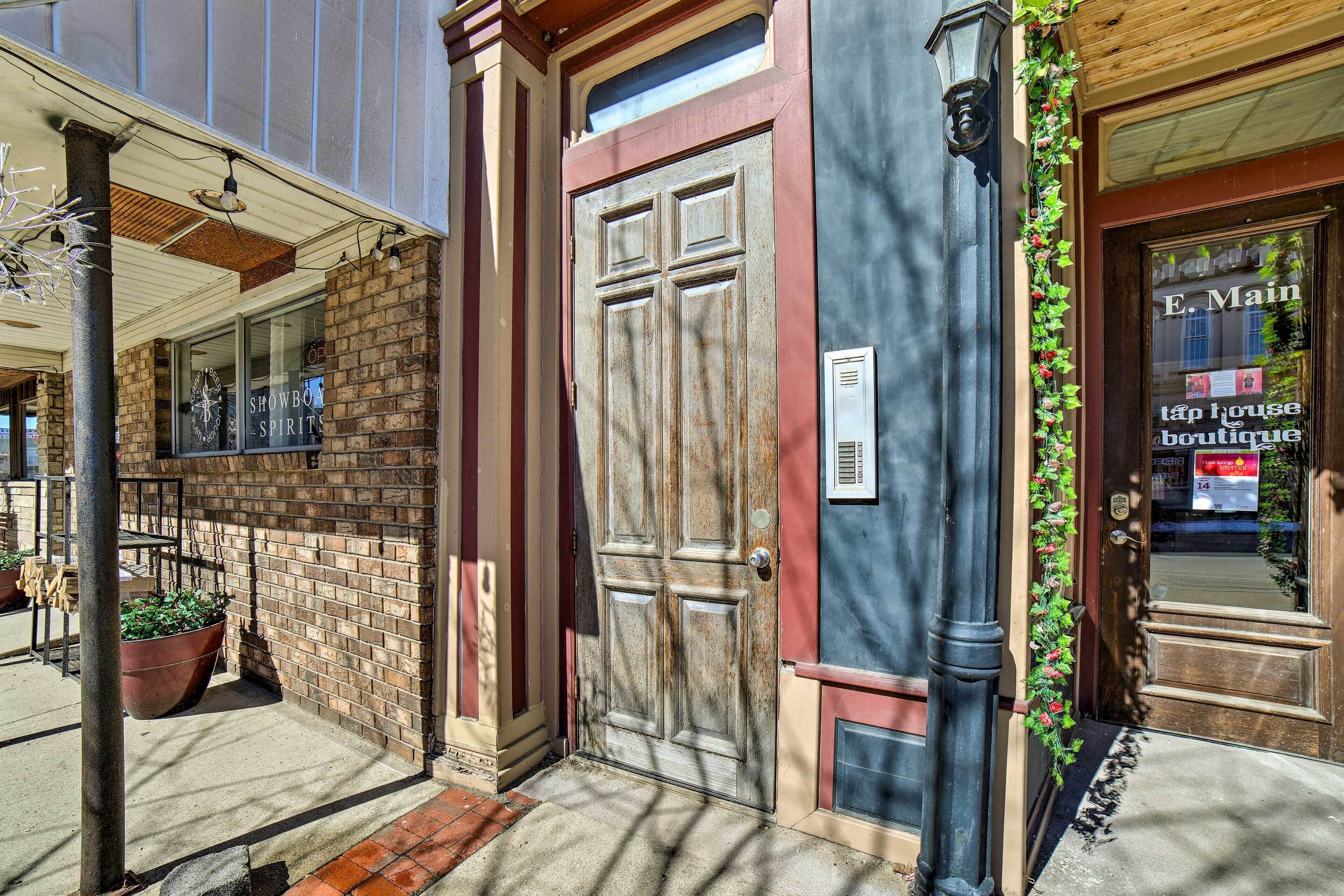 Apartment (0 Bedroom) | Interior