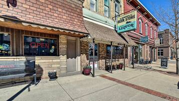 Apartment (0 Bedroom) | Interior