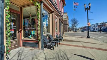 Apartment (0 Bedroom) | Interior