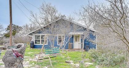 Cozy Kerrville Guest Cottage Near Guadalupe River!