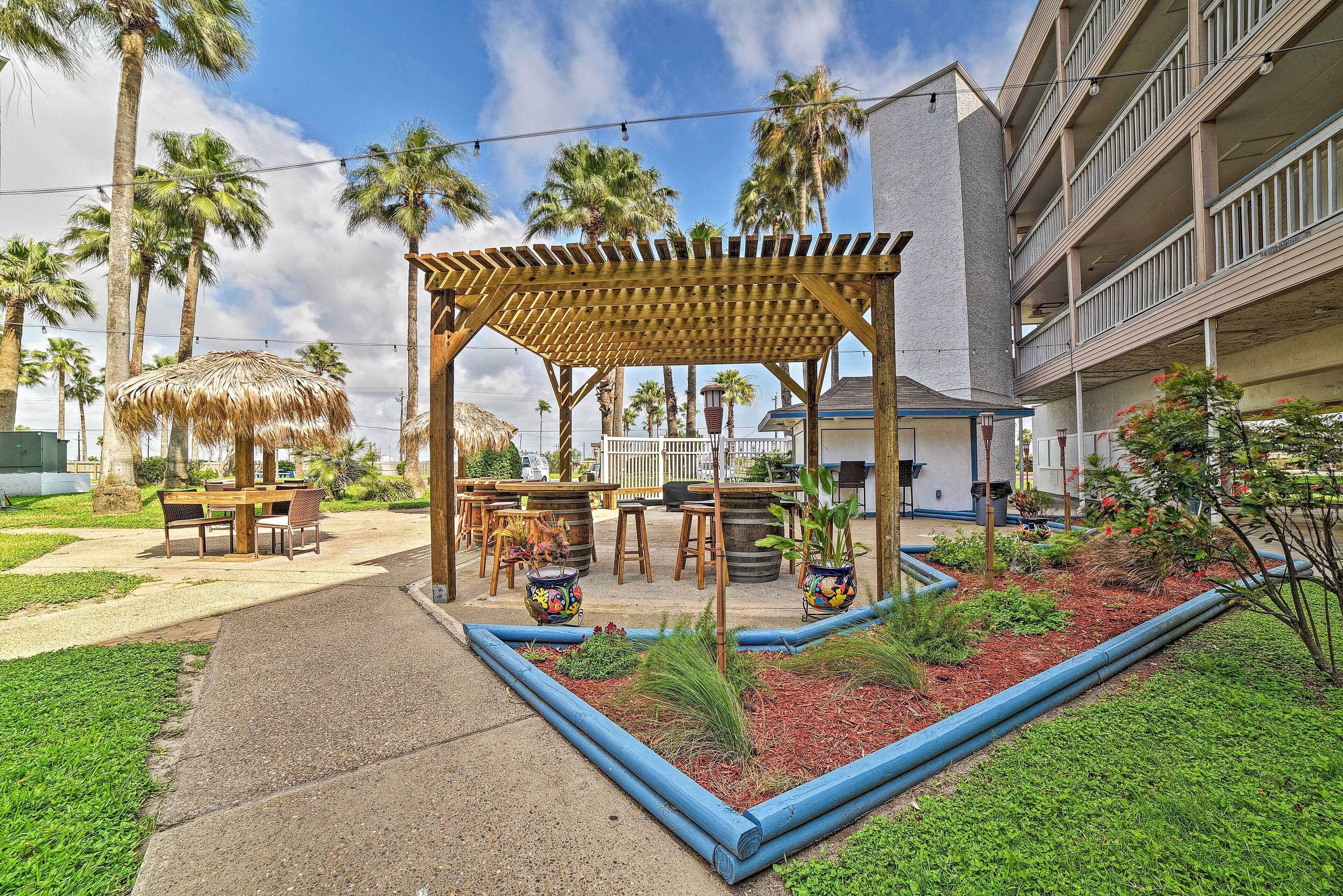Cozy Beach View Getaway w/ Resort Amenities!