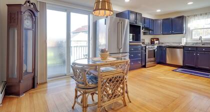 Cozy Historic Wakefield Home Close to Beaches