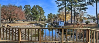 'cozy Cottage' w/ Shared Dock on Dawson Creek