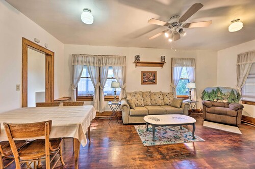 Family-friendly Marlinton Home: Walk Downtown!