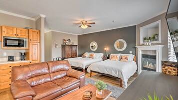 Apartment (0 Bedroom) | Interior