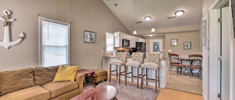 House (2 Bedrooms) | Interior