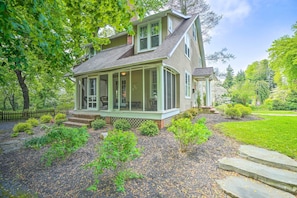 House (3 Bedrooms) | Interior - Elegant Charles Town Home: Grill, Walk Dtwn! (Charles Town)