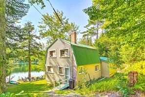 House (2 Bedrooms) | Interior - Dreamy Bucksport Hideaway on Freshwater Pond! (Bucksport)