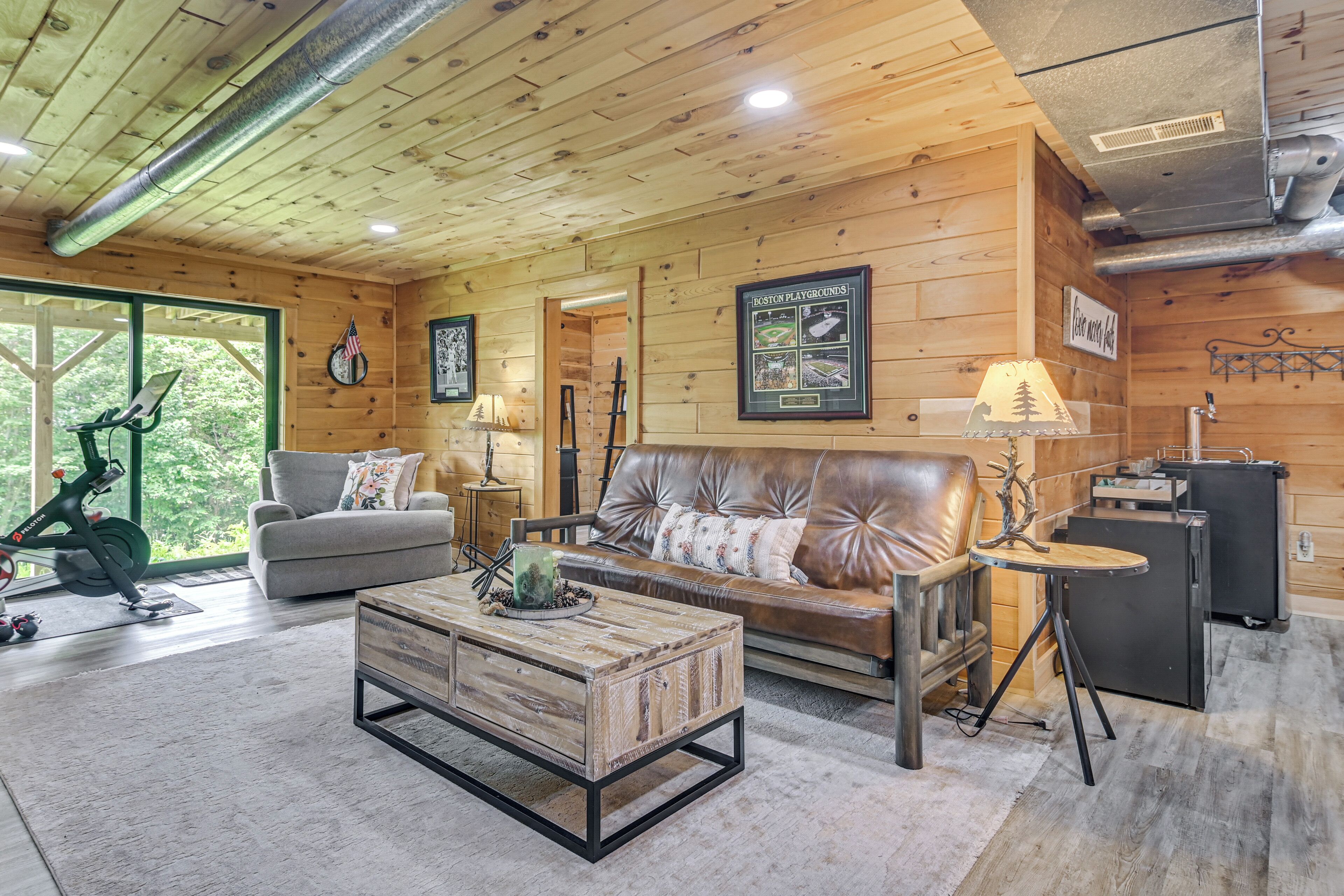 Casa (Multiple Bedrooms) | Parte interna