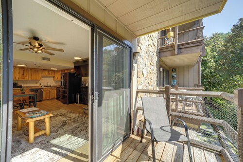 Cozy Sevierville Condo: Balcony, Pool Access