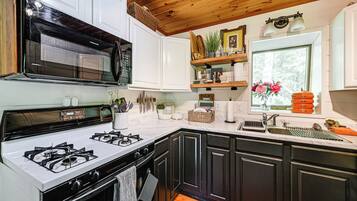 Rumah (2 Bedrooms) | Interior