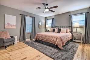 House (4 Bedrooms) | Interior - Swim, Relax & Grill! 'howdy Haus' Near Main Street (Fredericksburg)