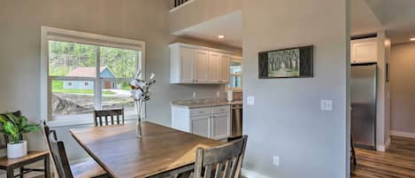 House (4 Bedrooms) | Interior