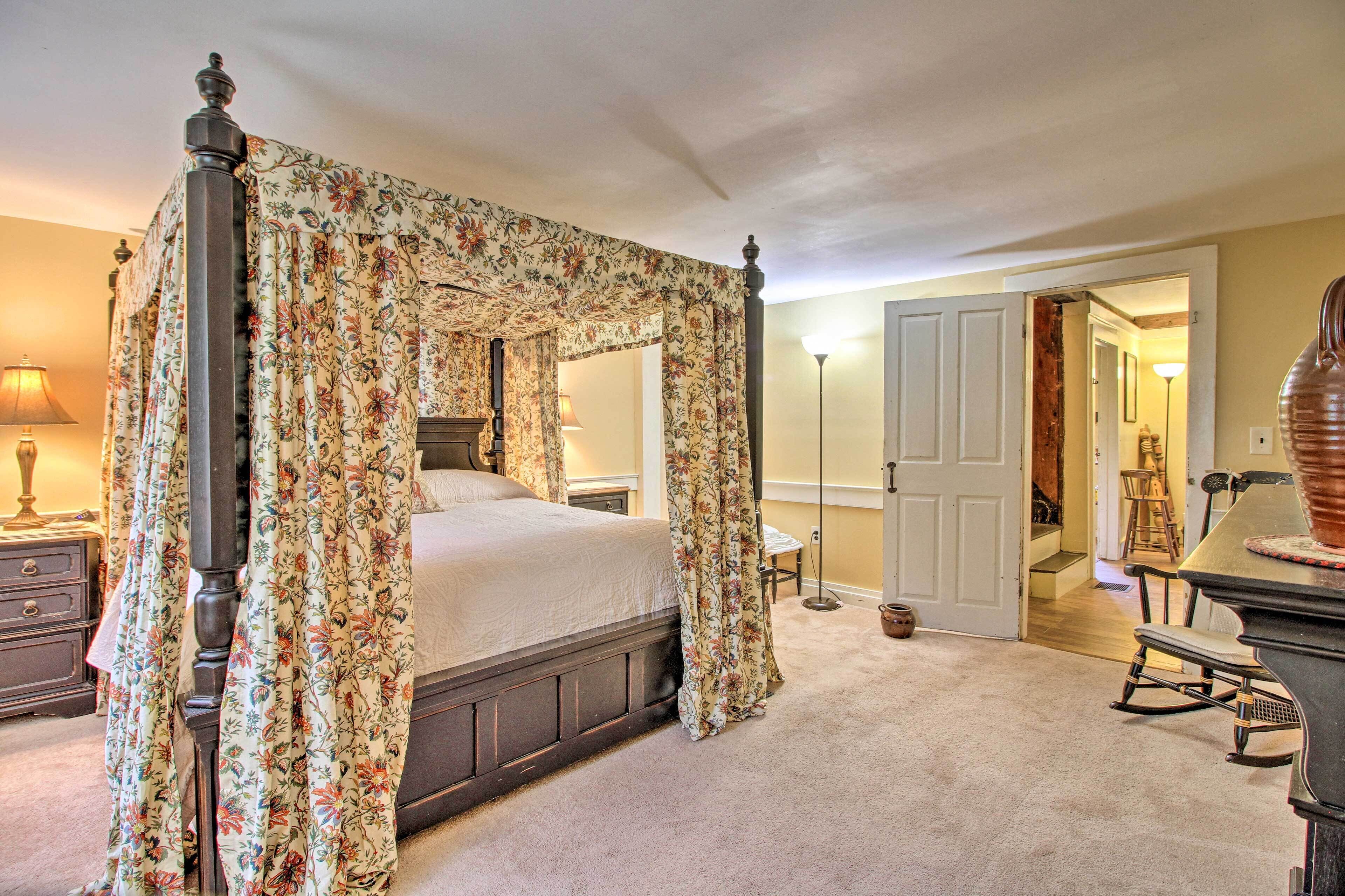 House (4 Bedrooms) | Interior