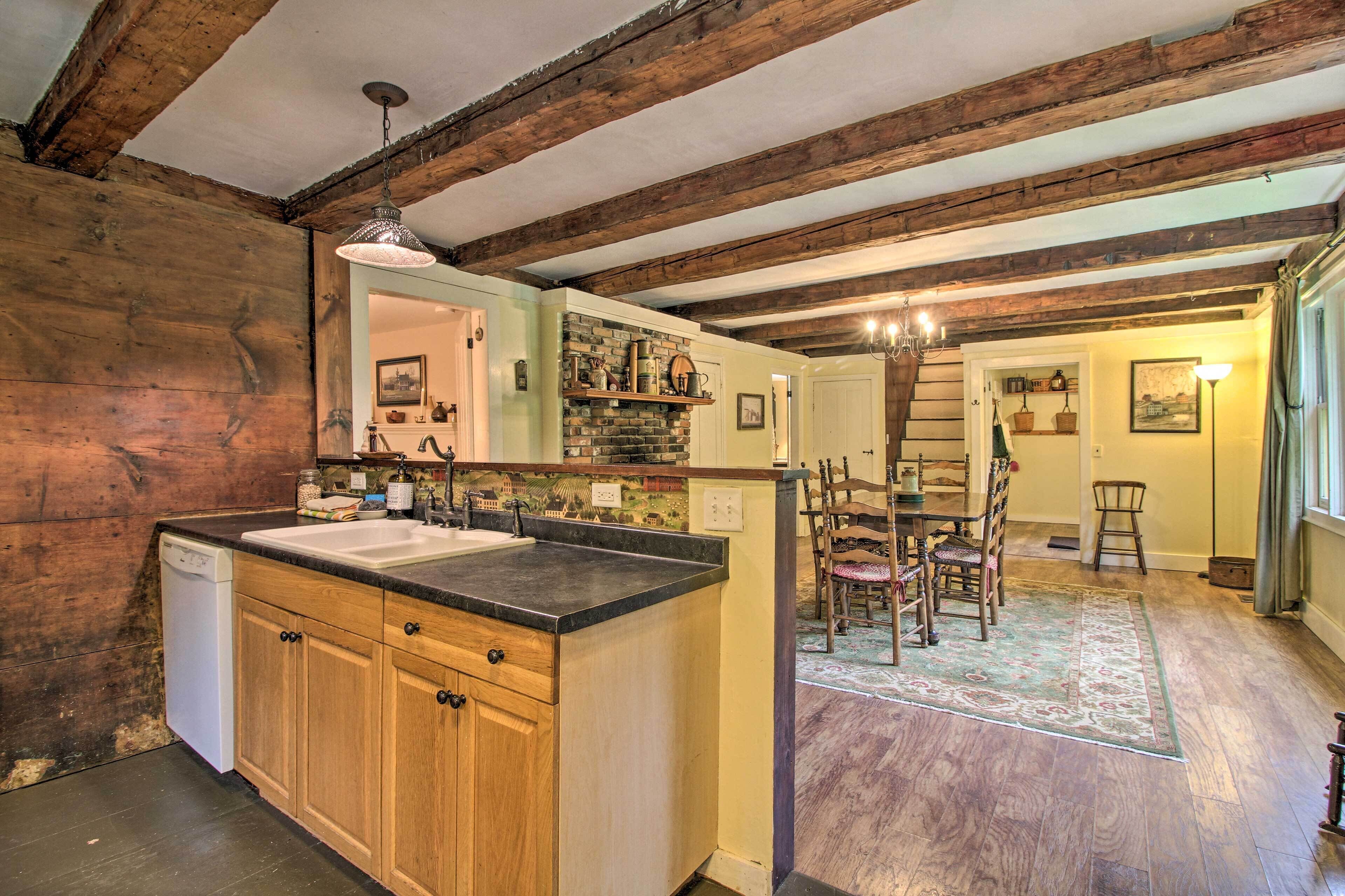House (4 Bedrooms) | Interior