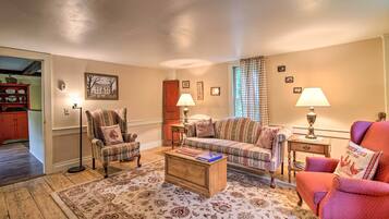 ุงูู
ูุดุฃุฉ ู
ู ุงูุฏุงุฎู